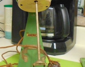 ELECTRIC DRINK MIXER, Vintage 1930s