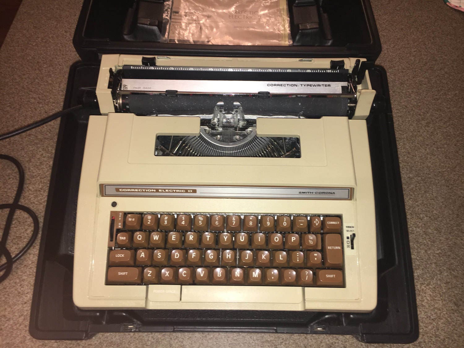 Vintage 1980's Decorative Typewriter, Smith Corona Typewriter Correction Electric II, Working