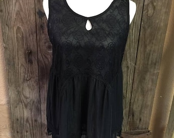 Cute black sleeveless top with lace