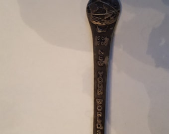 Antique 1961 Collectible New York Worlds Fair Souvenir Silver Spoon