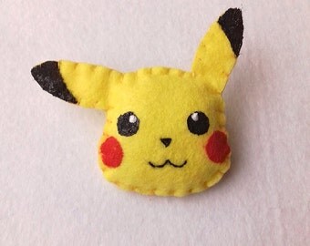 Pikachu Pin, Pikachu button, Pikachu Badge, Pokemon pin, pokemon felt, pokemon patch, pokemon badge, Felt pikachu, Kawaii pin, Anime pin