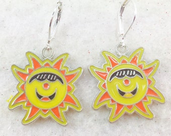 Sun Earrings, Happy Face Earrings, Yellow Earrings, Sun Face Earrings, Retro Sunny Earrings, Sunny Day Earrings, Cheerful Summer Earrings