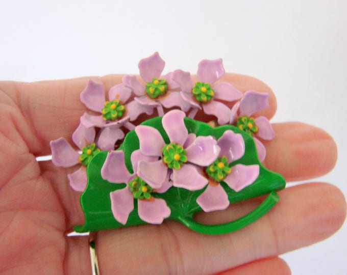 Vintage Violet Flower Cart Enamel Metal Brooch / Lavender / Green / Lilac / Floral Bouquet / Jewelry / Jewellery