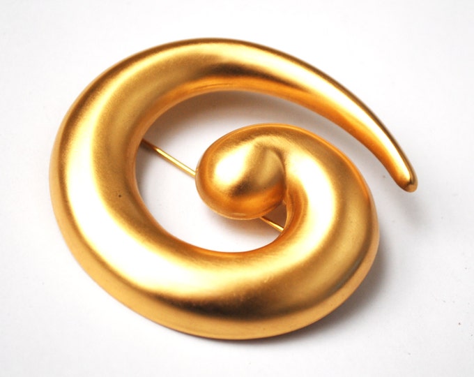 Monet Swirl Brooch - Yellow gold metal - Modern modernistic - signed jewelry Pin