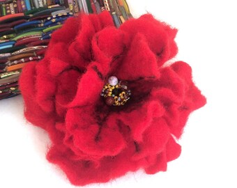 Red Poppy Felted Flower Brooch Pin,Wool Felt, Felted Wool, Felt Brooch, Flower Brooch, Pin, Felt Flower Pin, Beaded Flower, Handmade
