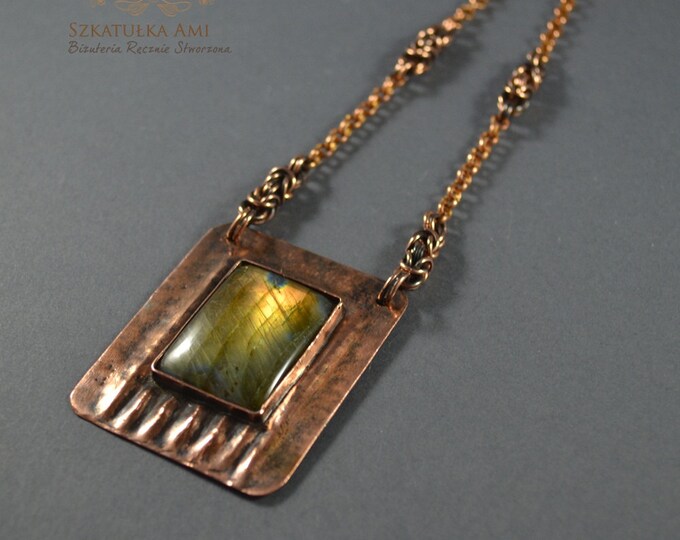 Stone labradorite in the copper metal plate necklace of the metal sheet necklace with the stone pendant labradorite fire labradorite copper