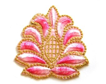 Pink Flower Embroidered Patch Appliqué