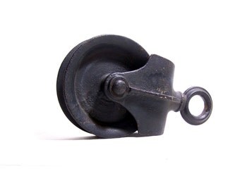Vintage Cast Iron Pulley - Industrial Barn Pulley