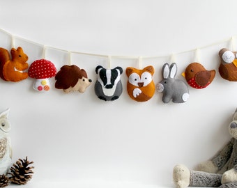 Felt Woodland Garland. Made to order set of 8 decorations. Felt owl, squirrel, toadstool, fox, badger, hedgehog, robin, rabbit.