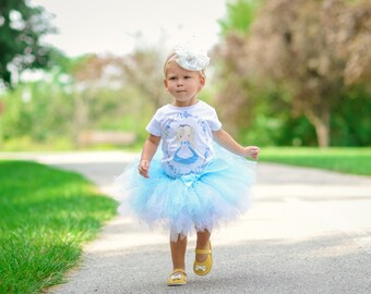 Alice in wonderland, Alice in wonderland Shirt, Alice Birthday Girl Shirt, Alice Birthday Theme, Alice in wonderland Party Theme, Alice Top