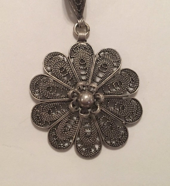 Antique Sterling Silver 925 Filigree Flower Pendant Necklace