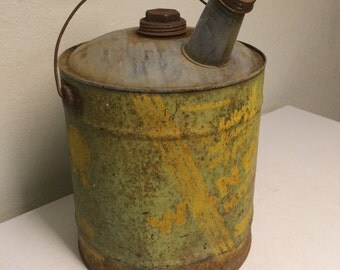 Wanda motor oil can, oil can, vintage oil can, antique oil can, gas can, gas and oil, industrial can, vintage gas can, old gas can, gas, oil