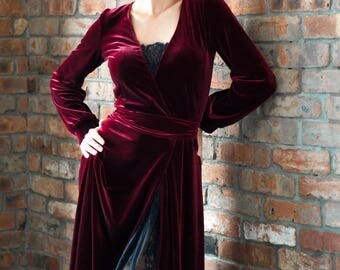 Red Queen, elegant dress, velvet dress. Элегантное бархатное платье