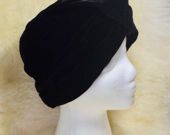 Vintage Betmar Black Velvet Hat