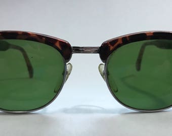 20% OFF | 1990's | Vintage Sunglasses | Brown & Black