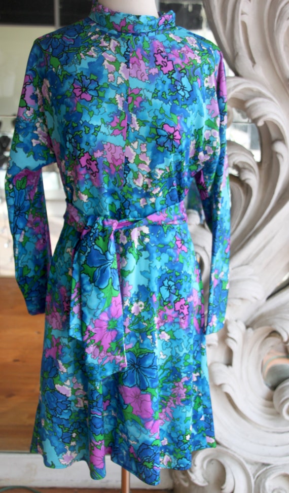 Vintage 1970s Blue & Purple Swirly Flower Print Dress