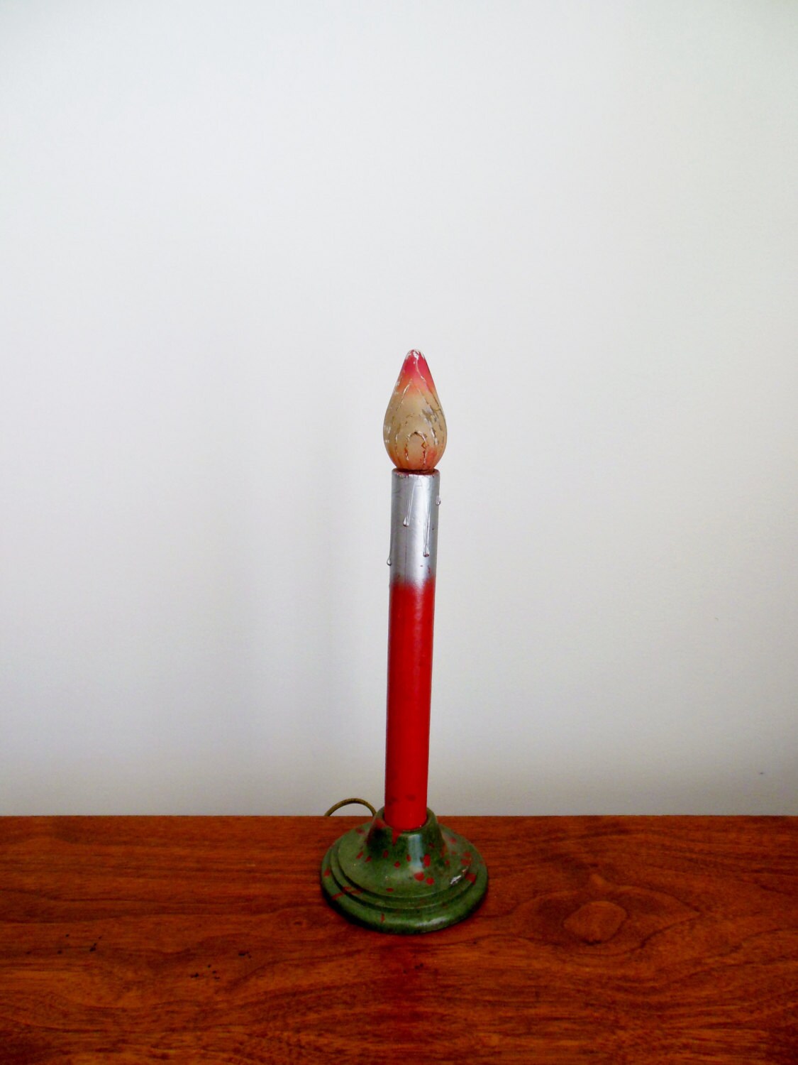 noma electric christmas candle green and red base with red and noma electric christmas candle green and red base with red and