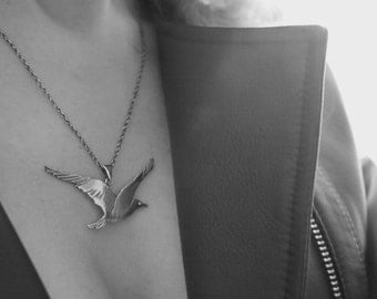 Bird pendant - Seagull necklace - Silver jewelry - Handcrafted jewellery