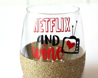 Netflix // Netflix Glitter Wine Glass // Netflix and Chilled Wine // Netflixing // Netflix and Wine // Netflix Gifts // Funny Netflix Gift