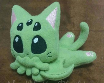 Cthulhu inspired Cat-thulhu plush, Lovecraft Monster Kitten beanie plush, floppy cat plush, kuttari kitty, bean bag plush