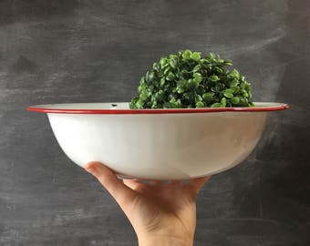 Vintage enamelware bowl white enamelware red antique french enamelware dishes vintage kitchen decor vintage decor vintage kitchenware red