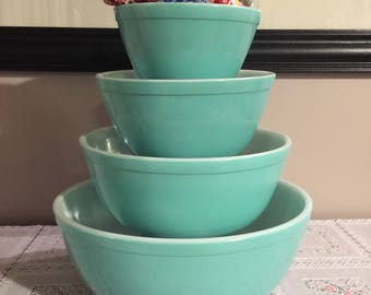 Vintage pyrex turquoise mixing bowl set 441, 442, 443, 444