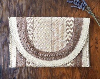 Vintage Straw Woven Envelope Clutch