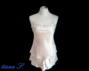 Seidenshorty cream, embroidered, nightwear, Gr. M