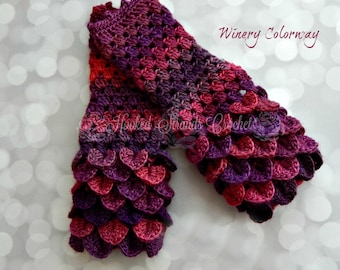 Dragonscale Gloves, Crochet gloves, Ladies gloves, Fingerless gloves, Hand warmers, Driving gloves, Womens mittens, Wrist warmers, One size