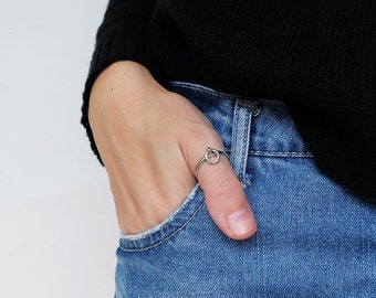 small open circle ring, open circle ring, silver circle ring, minimalist ring, geometric ring, circle ring, minimalist jewelry, modern ring