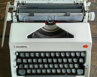 Vintage Working Olympia Typewriter in Case