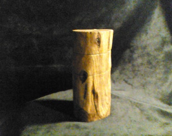 Candle holder in wood of olive/Candleholder in olive wood