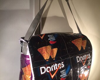 Large shoulder bag Upcycling of Dorits-chips-bags