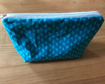 Polka in azure blue with turquoise whales