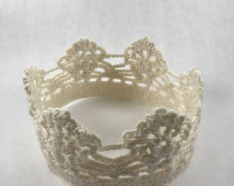Cream crochet crown