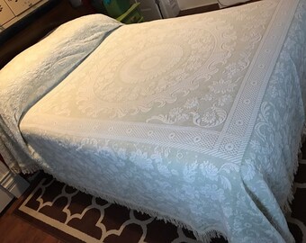 Vintage Olive Green and Off White QUEEN ELIZABETH Bates Floral Bedspread Full Size