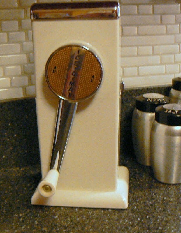 Vintage Ice O Matic Ice Shaver or Crusher White