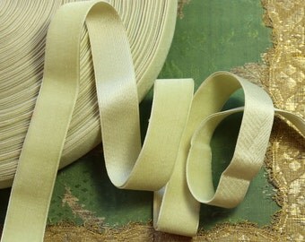 1 yard antique 1" wide silk velvet ribbon soft pistachio mint green shade ribbonwork dress millinery hat trim flapper edwardian