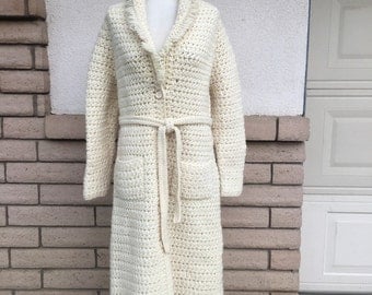 Vintage Creamy White Hand Knit Sweater Coat w/Belt Size L-XL