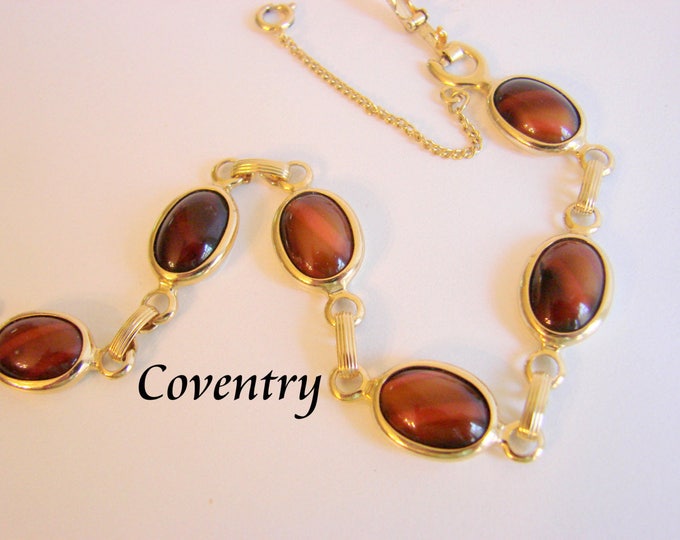 1970s Designer Signed Sarah Coventry Wood Nymph Cats Eye Cabochon Bracelet