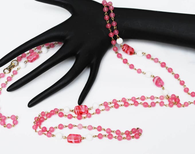 Coro Long Bead Necklace - Pink art glass beads - White milk glass - Signed - Mod century Vintage - 60 inches