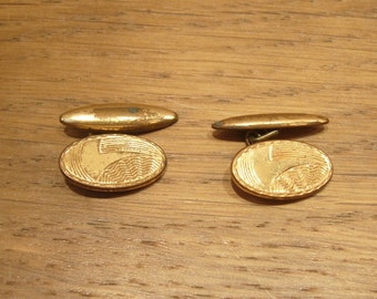 Vintage early twentieth century art deco oval machine engraved cufflinks with chain links and torpedo backs