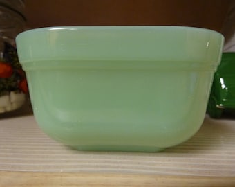 Fire King Jadeite refrigerator dish in good condition, 4.25 inches wide X 2.5 inches tall, no lid