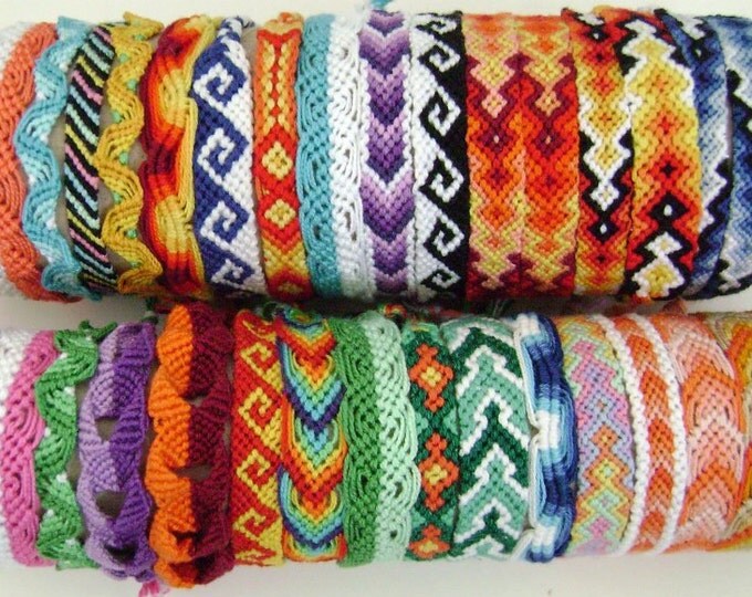 CUSTOM MADE Personalized Friendship Bracelet, Macrame, Woven Bracelet, Wristband, Knotted Bracelet - Greek Waves