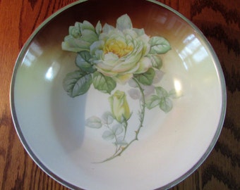 Beautiful Vintage Germany Hand Painted Three Crowns China Porcelain Bowls