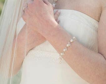 Freshwater pearl bracelet, pearl bracelet wedding, pearl and crystal bridal bracelet, wedding bracelet - Florence