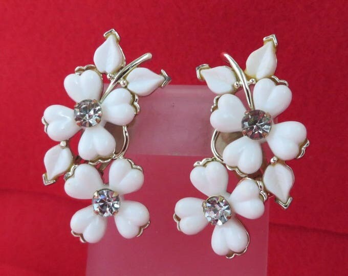 Kramer White Flower Earrings, Vintage Lucite Rhinestone Silvertone Clip-ons, Valentine's Day Gift