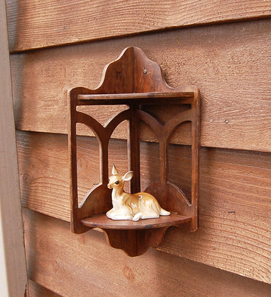 Small Ornate Wooden 2 Tier Corner Shelf Vintage Corner Wall