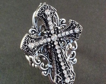 Cross Ring - Gothic Ring - Victorian Ring - Biker Jewelry - Dawn Santucci - Metal di Muse