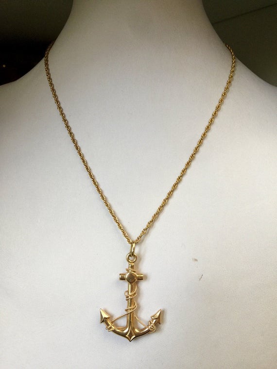 Vintage 9k gold fouled anchor pendant necklace Heirloom